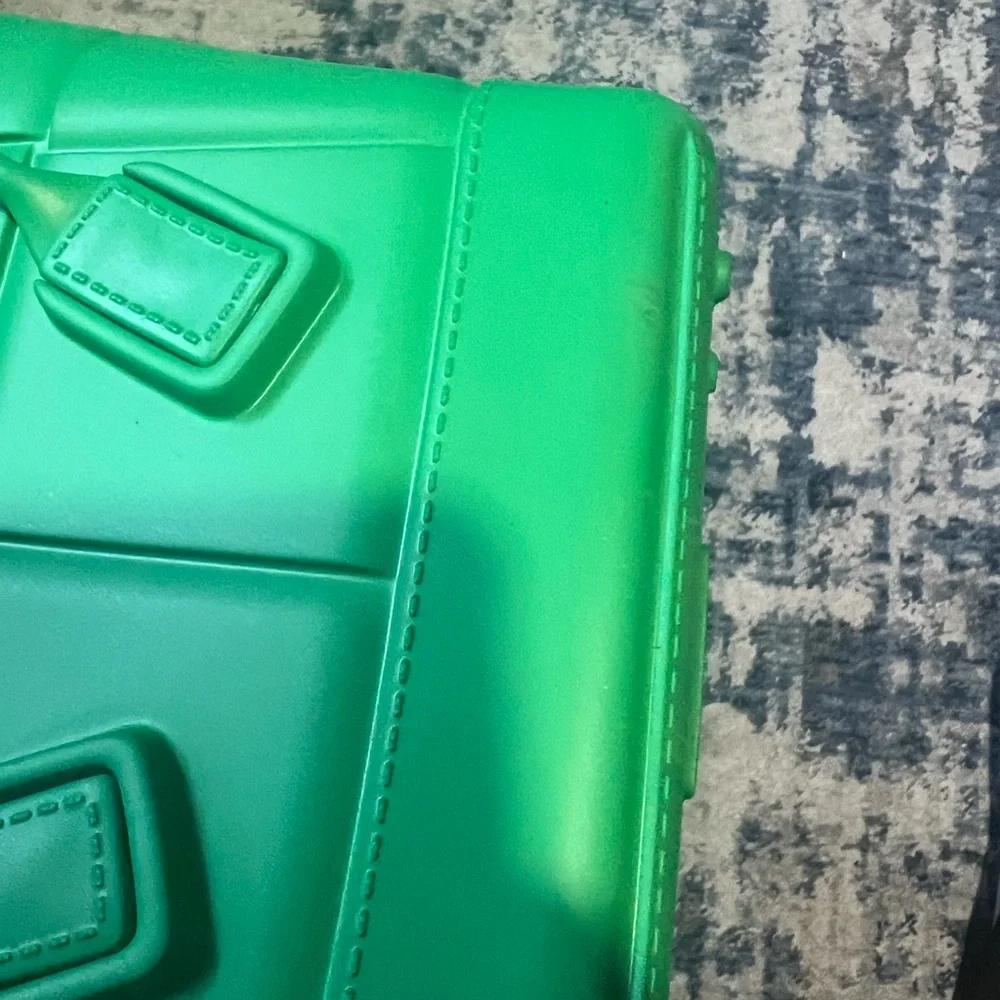 Bottega rubber bag 100% authentic - Picture 3 of 6